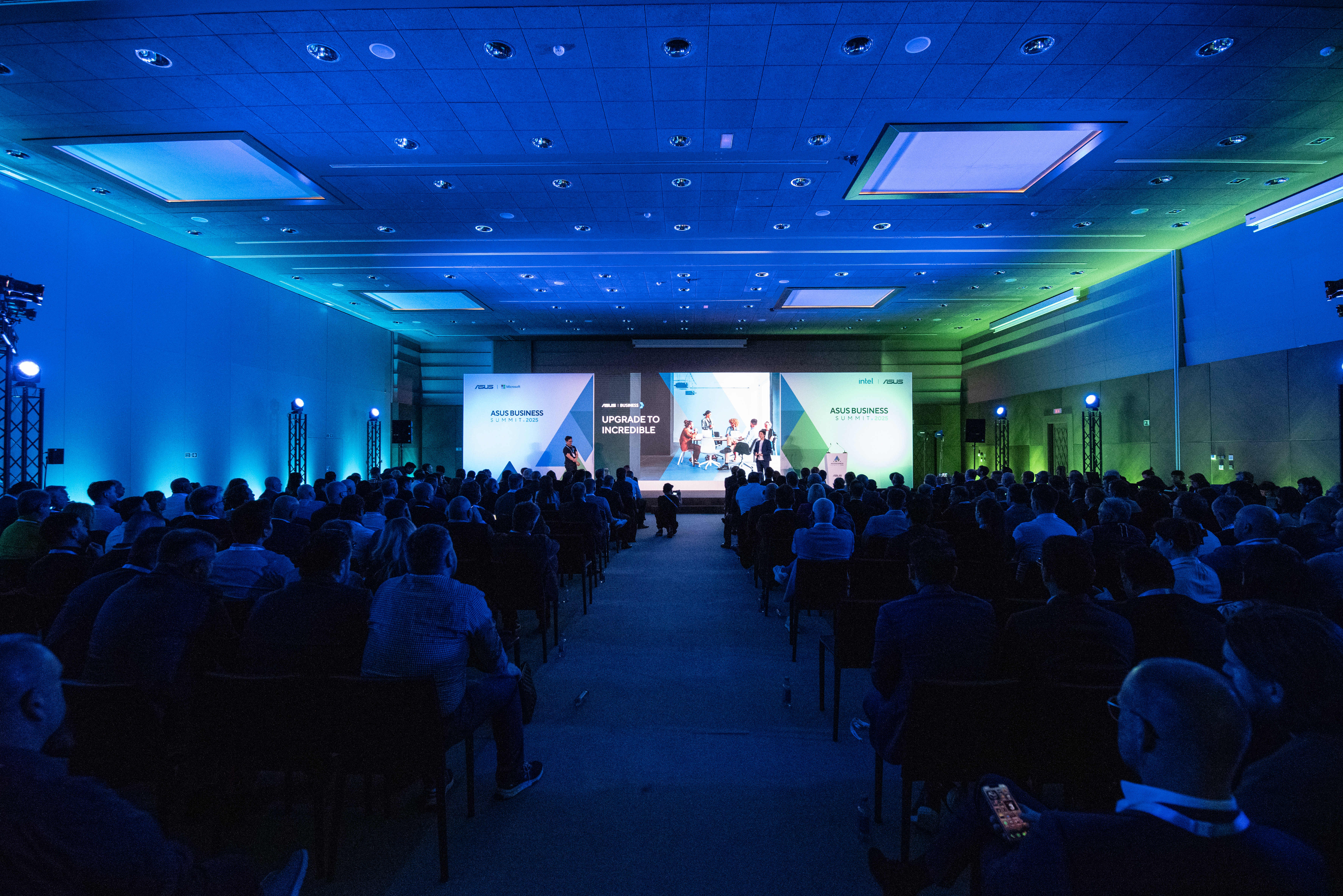 Large-scale_Partner_Event_Business_SMB_Solutions